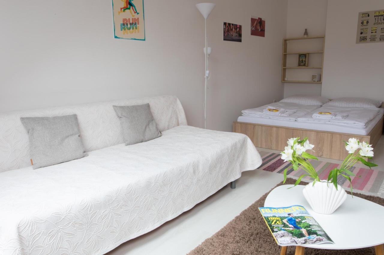 Aida Sport Apartman Еґер Екстер'єр фото
